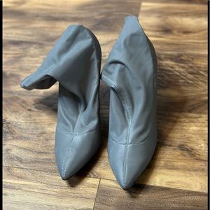 PRETTYLITTLETHING reflective booties